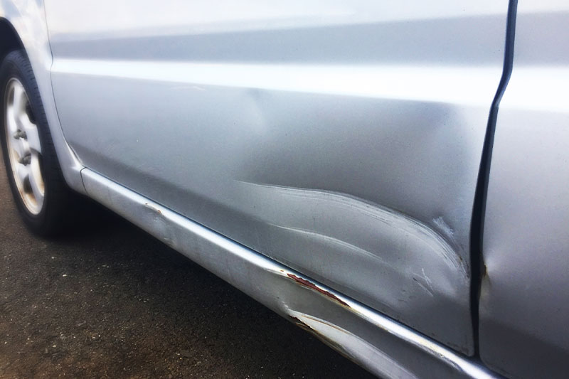 キズ・へこみの修理