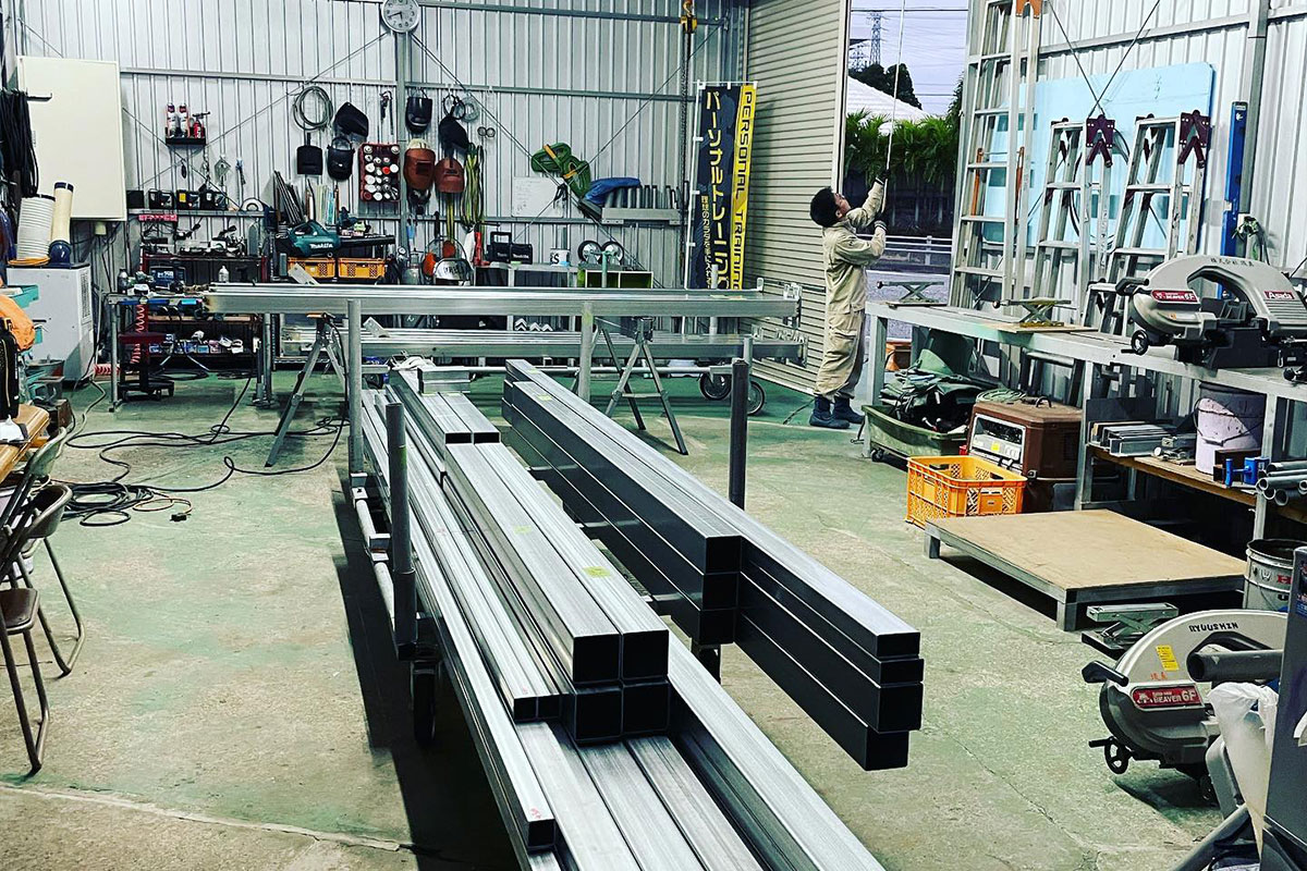 軽量鉄骨、屋根壁、車庫等 設計および施工