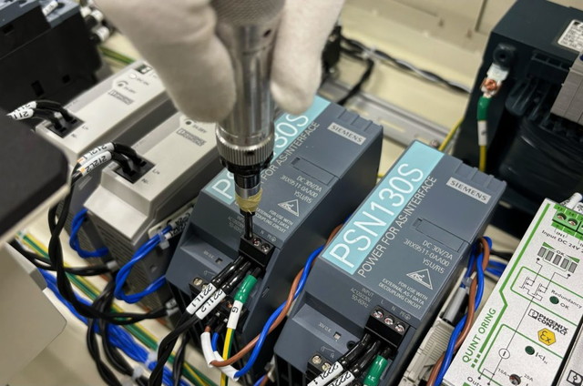 制御盤・配電盤・精密機器組立