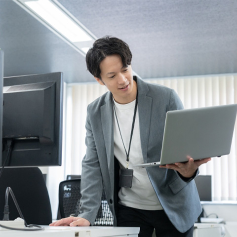 使用済PCの引取・データ消去