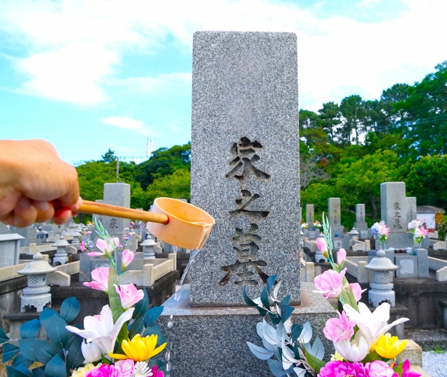 お盆（ウークイ）