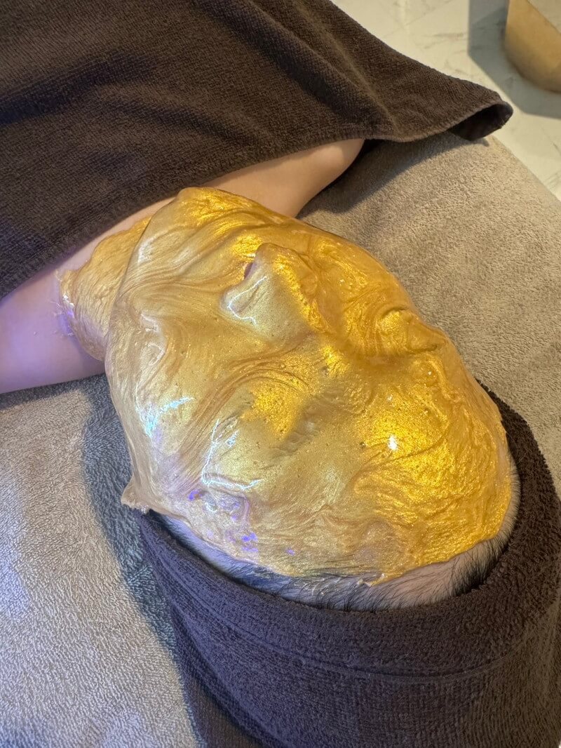 【24金クレオパトラコ-ス】毛穴洗浄＋24金マスク+ヘッドスパ ¥18,900 → ¥9,800