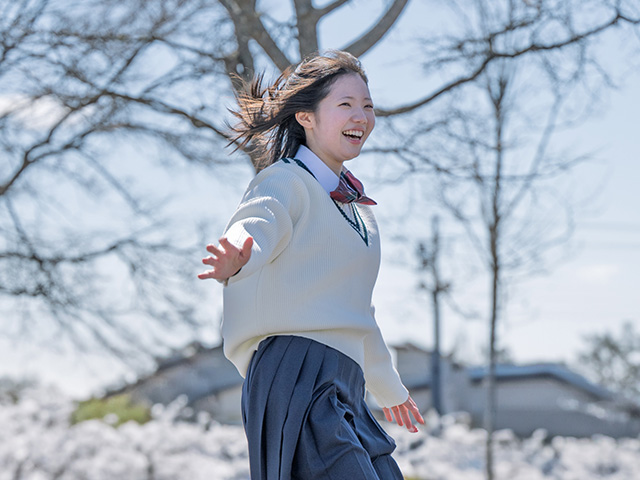 制服を着た学生