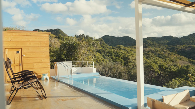 宿泊者専用の無料貸切プール・貸し切りサウナ