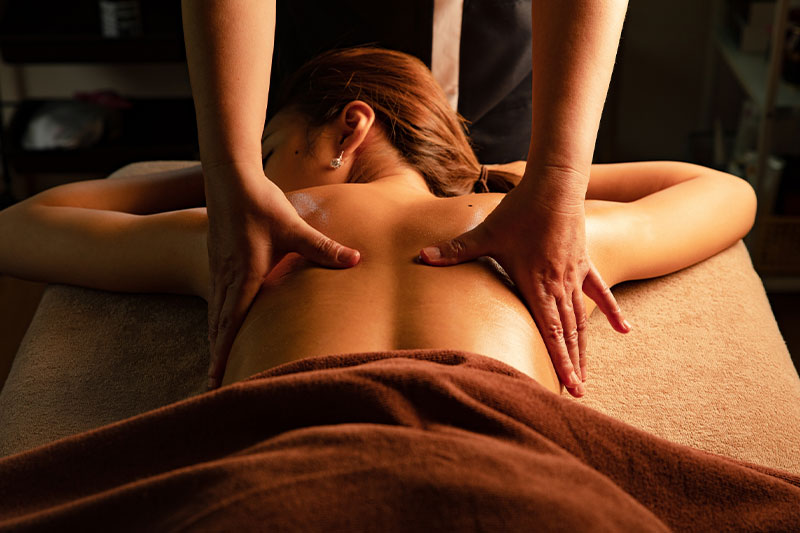 揉みほぐし&アロマオイル専門店