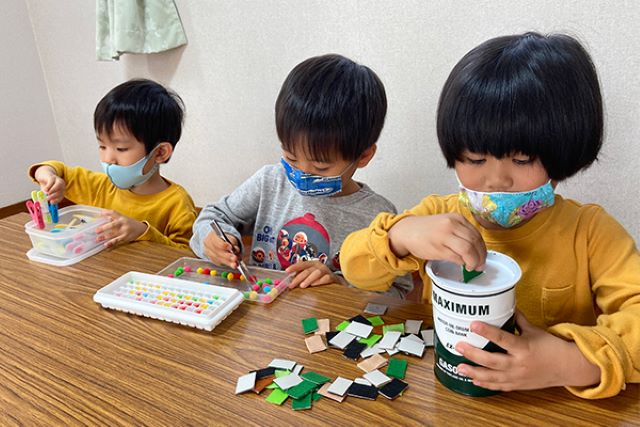 手作業（運動・感覚）