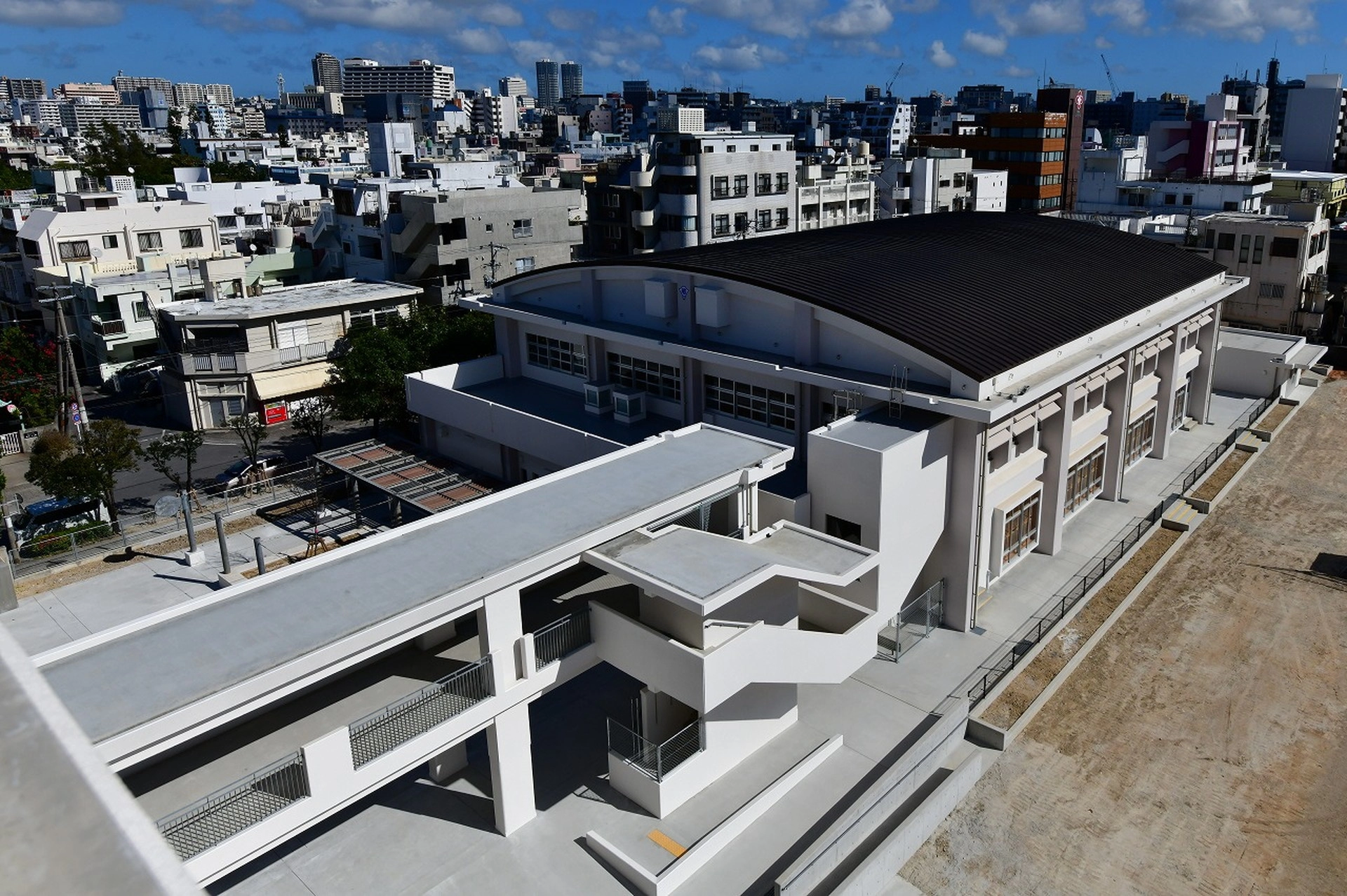 金属屋根（アルアピア）事業