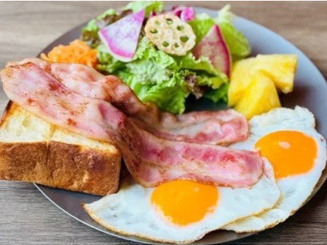 生ハムエッグトースト