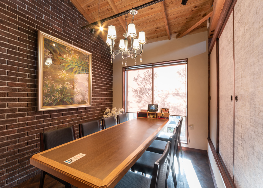 テーブル（椅子）席