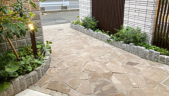 石敷き