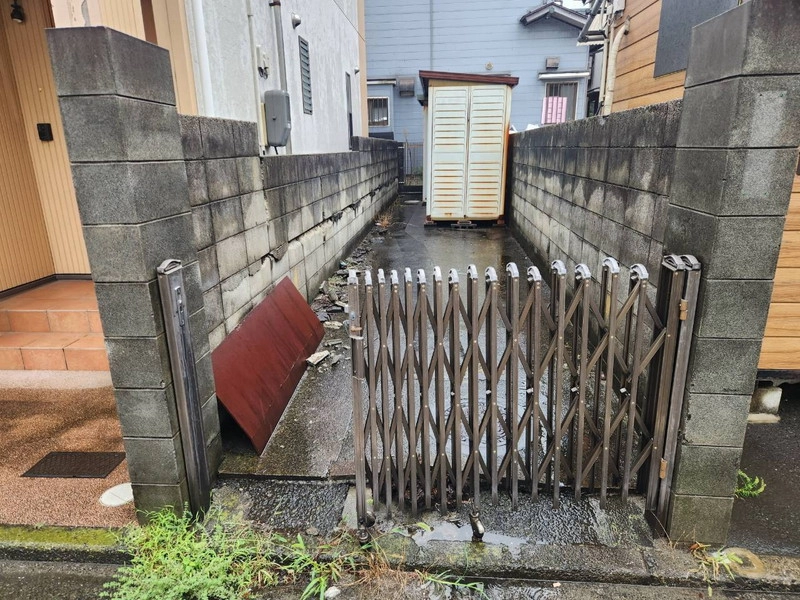 愛媛県松山市 ブロック塀 解体工事｜施工前