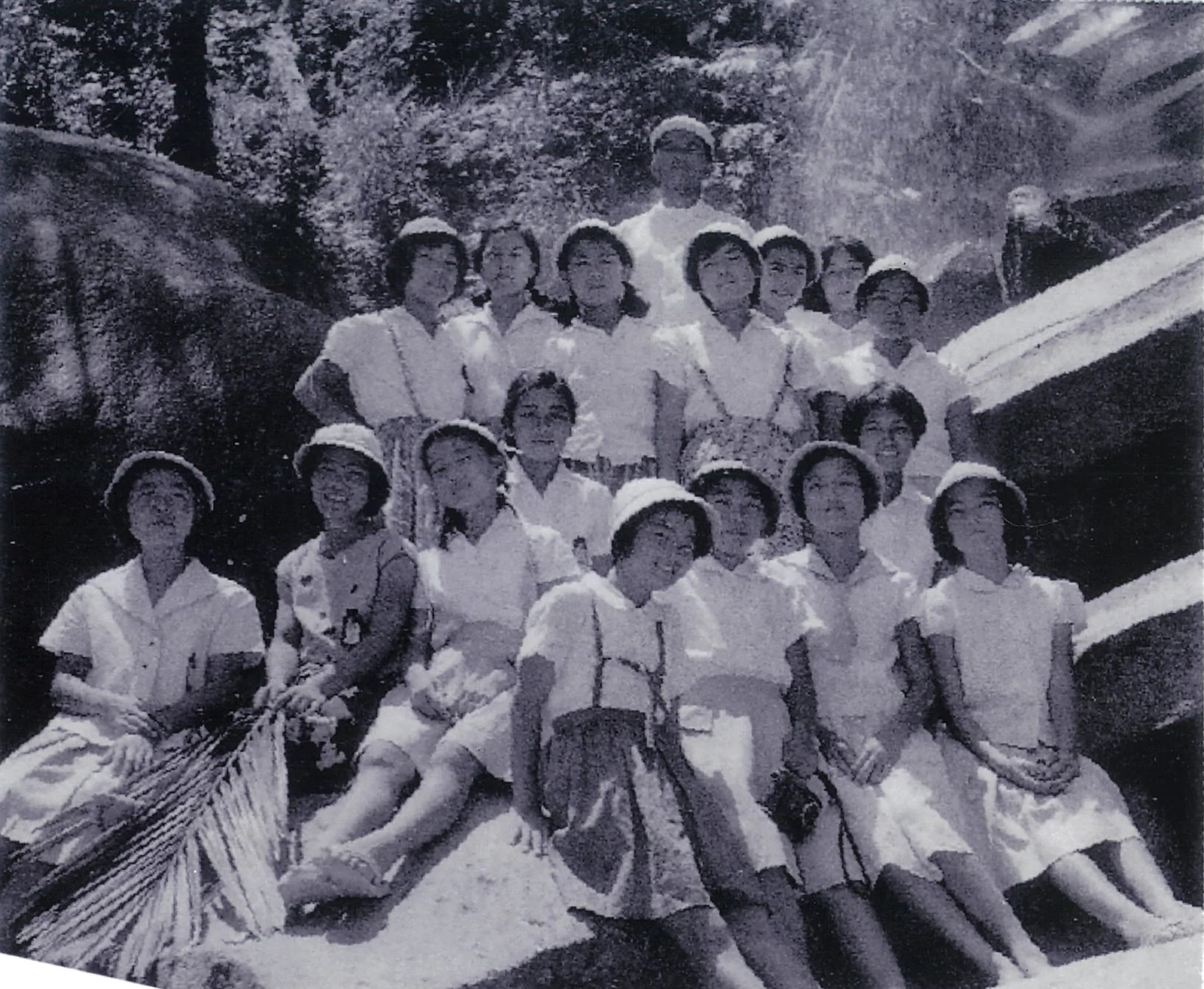 1960年夏頃_那覇中学校第13期生3年9組_女子