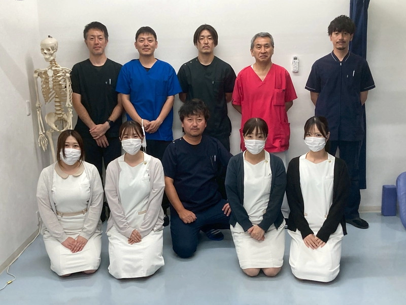 スタッフ集合写真