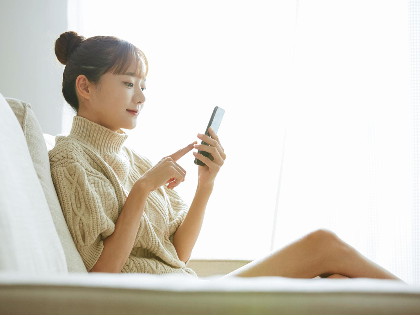 スマホで配信するチャットレディのイメージ