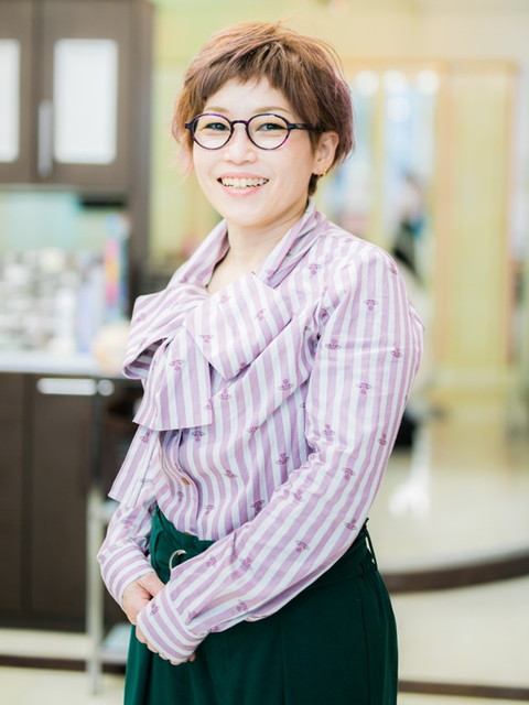仲程 勤子
