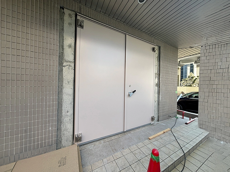 鋼製建具工事(スチール・ステンレスドア)
