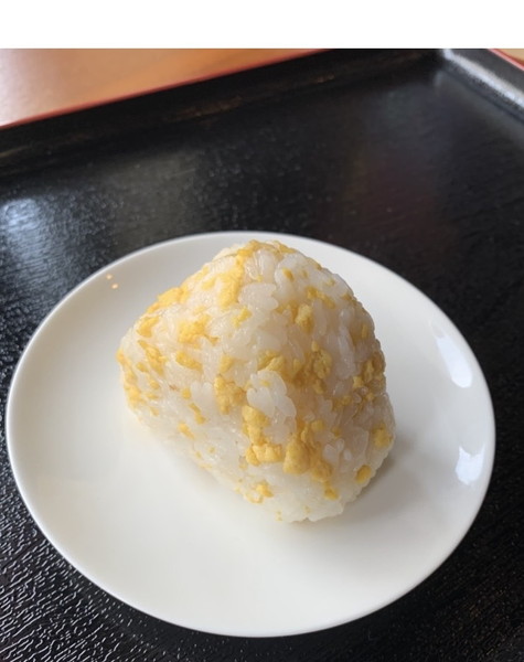 琉球烏骨鶏おにぎり