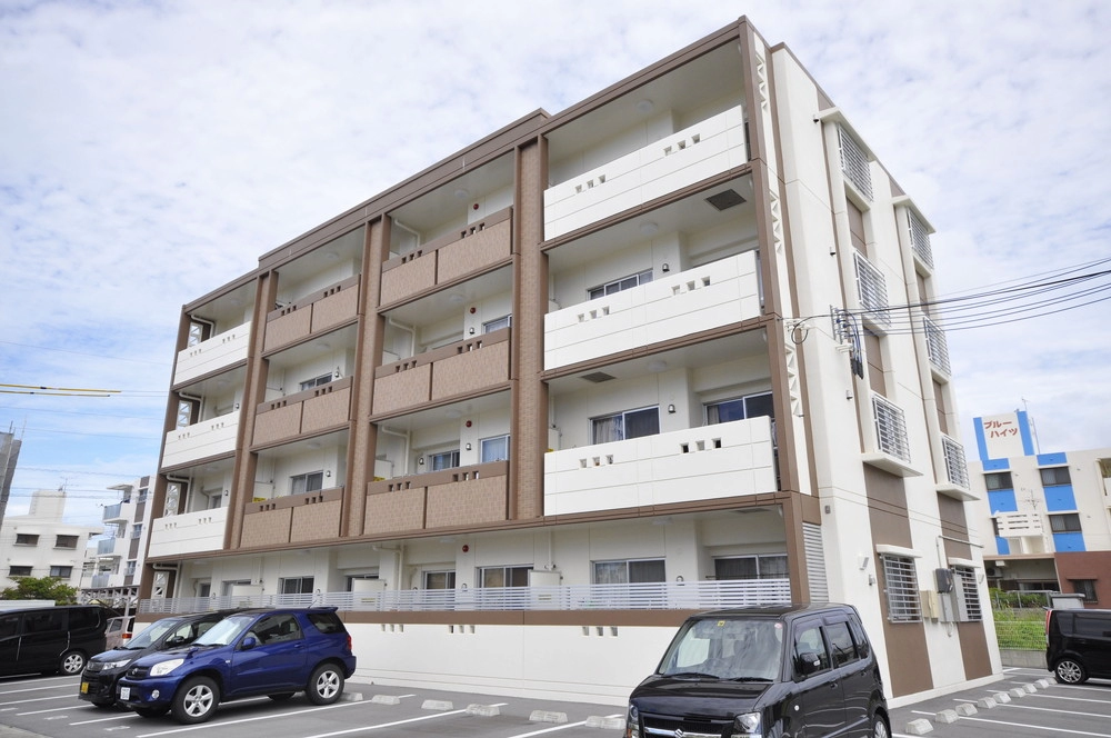 共同住宅 RC造・4階建 糸満市字糸満
