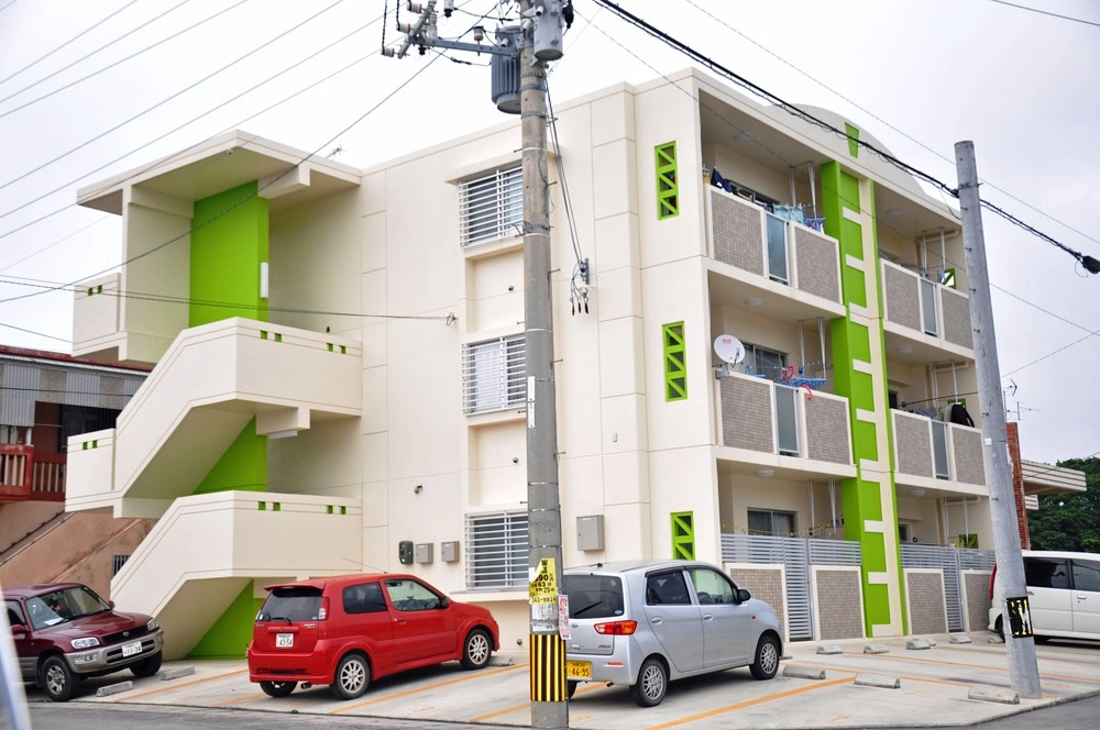 共同住宅 RC造・3階建 糸満市字照屋