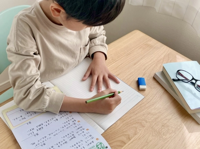 小学生の授業風景