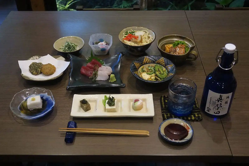 眞榮田御膳の写真