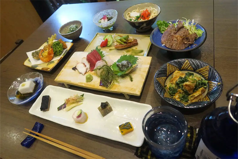 琉球御膳の写真