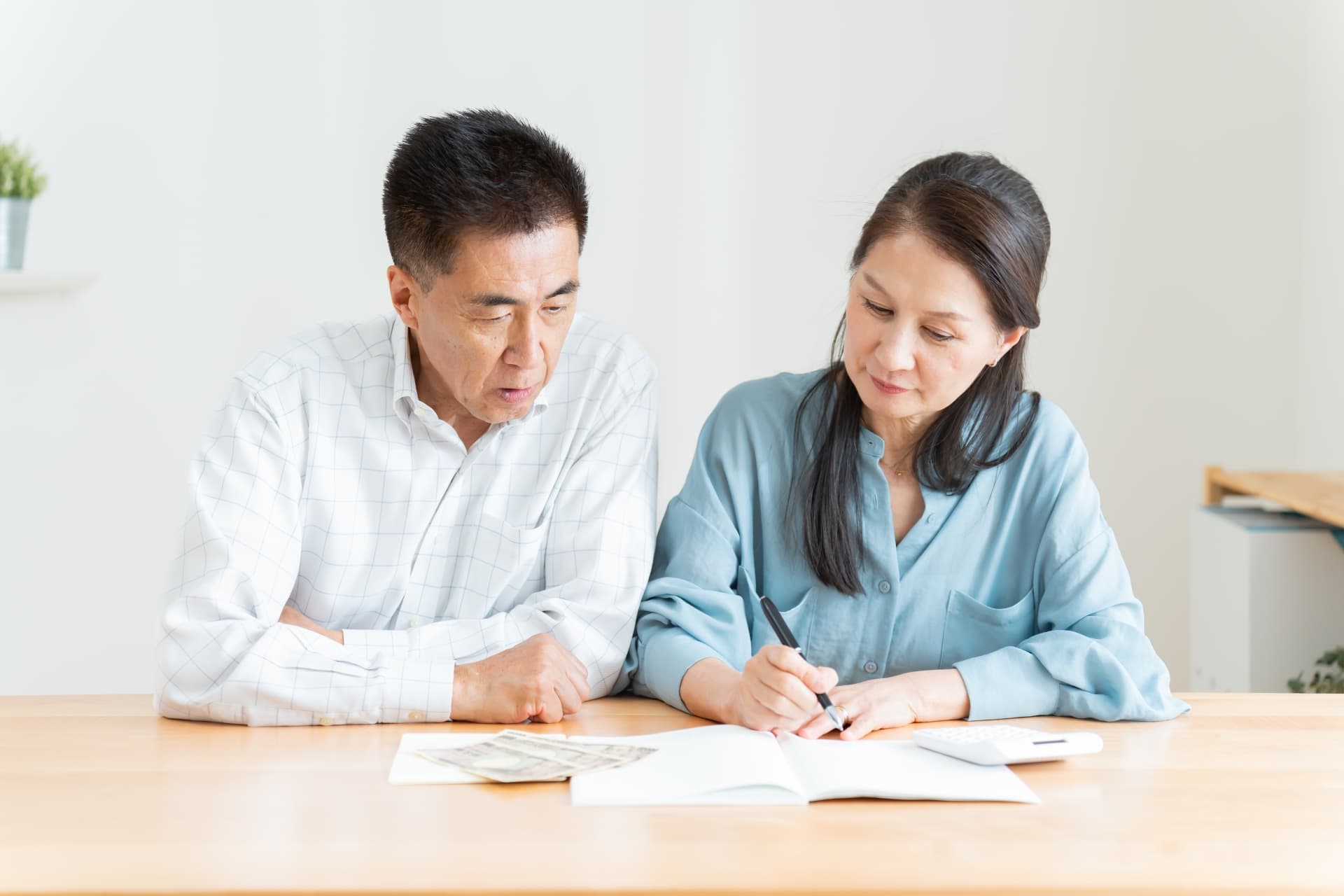 ご夫婦で必要な保障を確認する様子