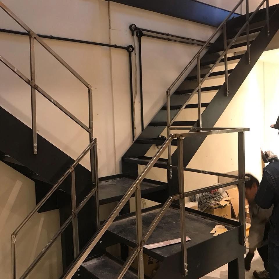 鍛冶・金属加工工事