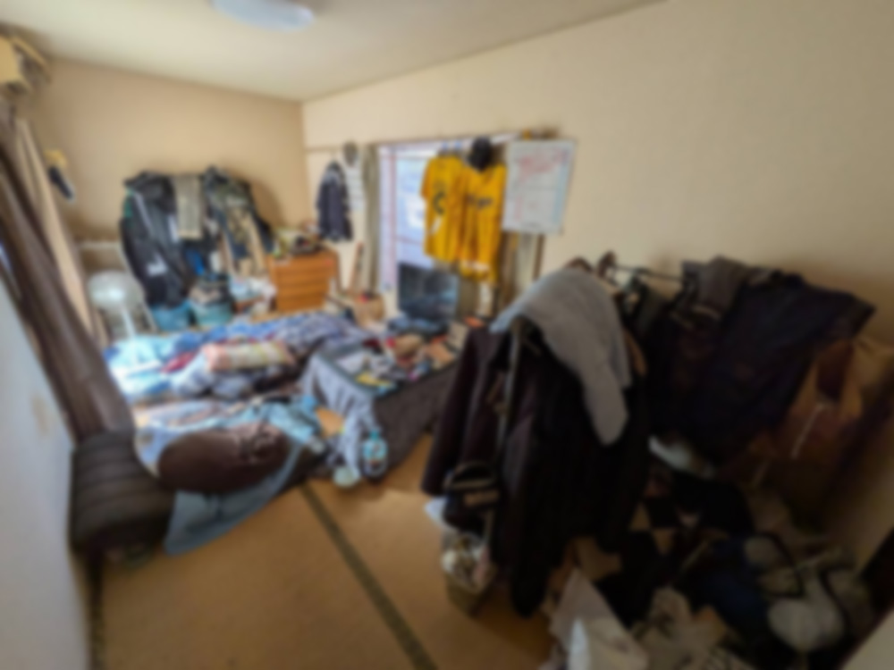 居室の遺品整理・清掃（施工前）