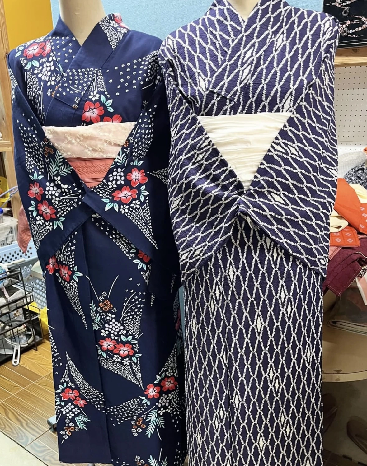 店頭の着物