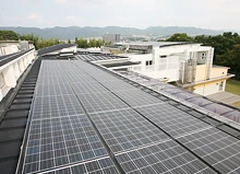 府有施設屋根土地貸し発電公募事業
京都府立桃山学園太陽光発電所
(株式会社 藤井組との共同事業です)