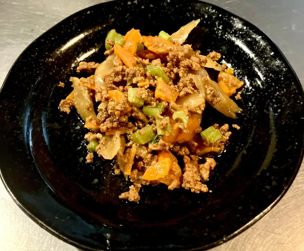 ②ごぼうのそぼろ炒め