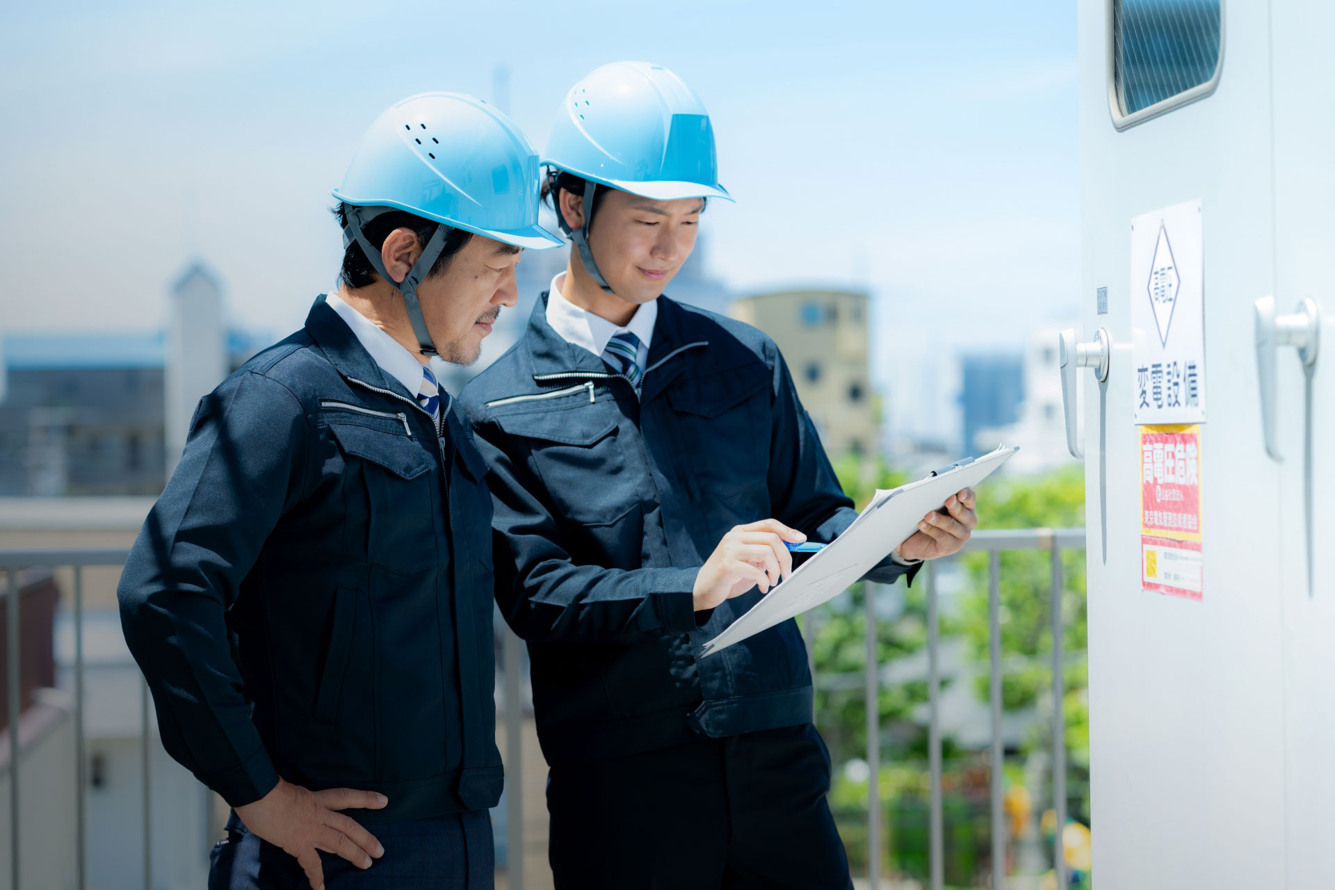 堺市・大阪市の建物大規模修繕工事なら株式会社ユアーズにお任せください。